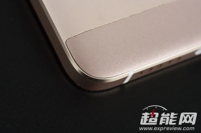 上秒苹果下秒友商,乐视超级手机1S开箱