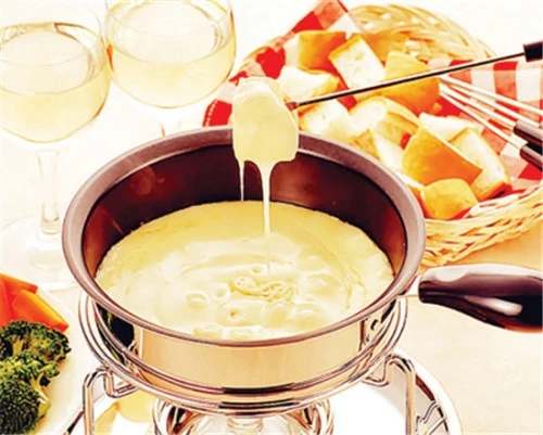 英国食评家疯狂吐槽中式火锅辣鸡：又难吃又贵