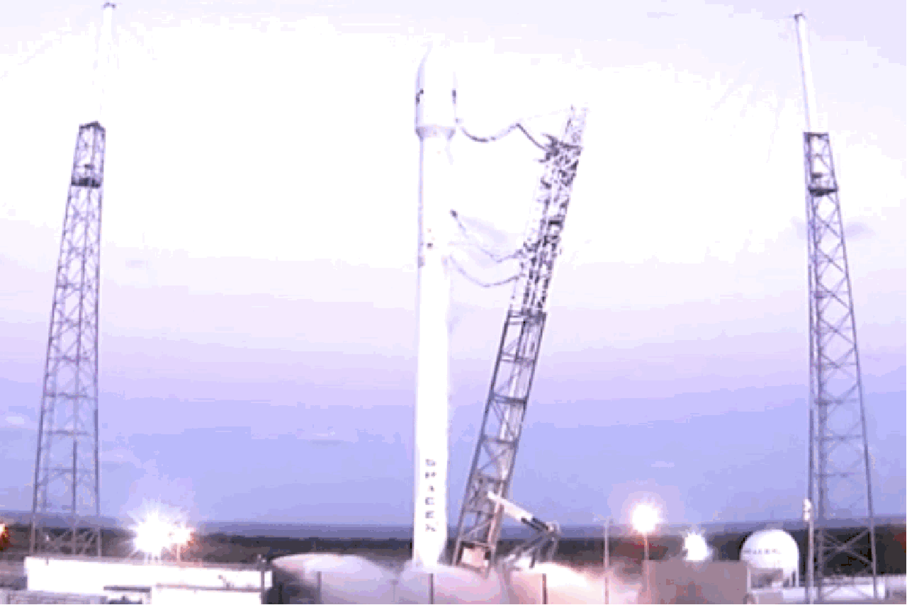 回收失败！SpaceX猎鹰9号第四次海上“硬着陆”损毁