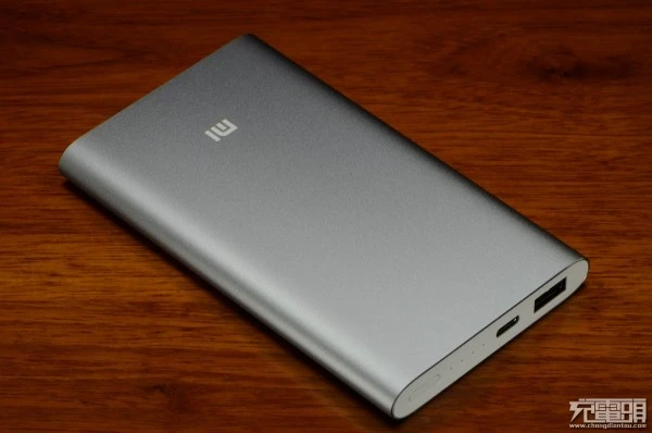 小米10000mAh移动电源高配版开箱与拆解
