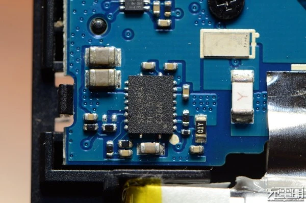 小米10000mAh移动电源高配版开箱与拆解