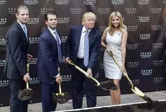 24岁身价百亿！女版王思聪：32D身材超棒