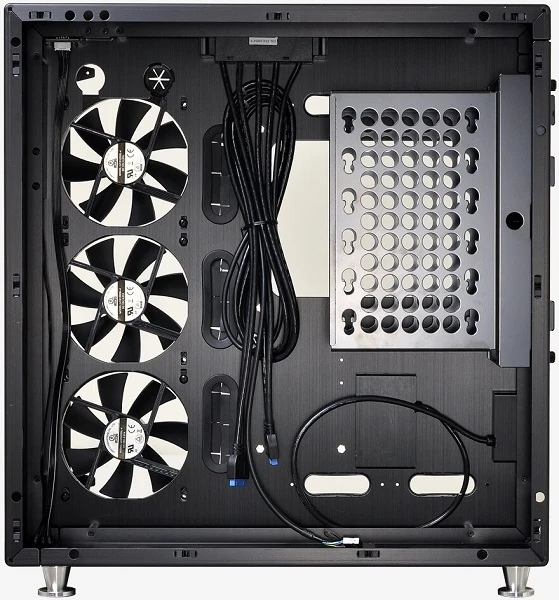 [视频]联力发布PC-09机箱新品：采用左右分隔式布局