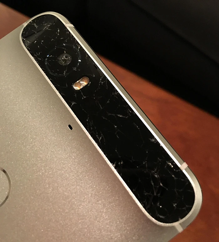 Nexus 6P玻璃自动碎裂,谷歌:都是华为的锅