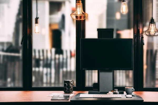 [视频]站立式办公新体验：Aspirus智能站立式办公桌