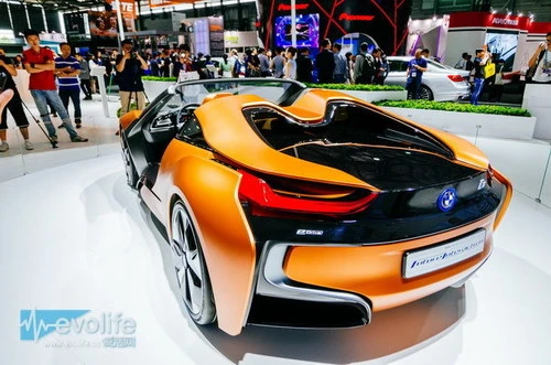 炫酷到极致：宝马带你玩转未来科技