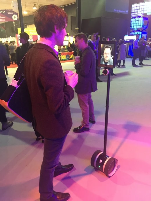 身在美国却能参加欧洲的展会:用远程机器人就能搞定