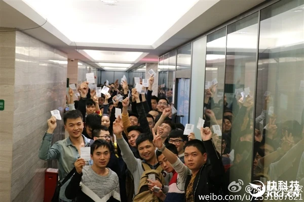 1999元小米5今日线下现货开卖！米粉太疯狂