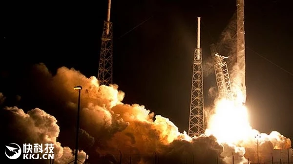 视频:SpaceX猎鹰9号第四次海上回收 遗憾“硬着陆”