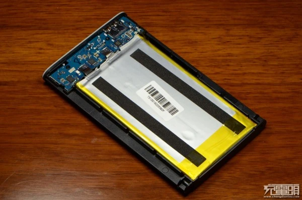 小米10000mAh移动电源高配版开箱与拆解