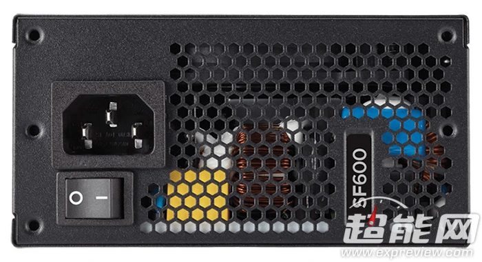 小机箱的绝配，海盗船推出80 Plus金牌全模SFX电源 
