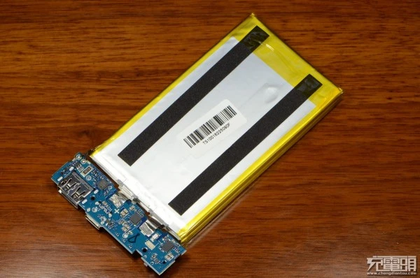 小米10000mAh移动电源高配版开箱与拆解