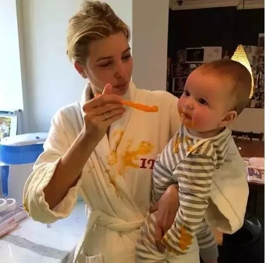 24岁身价百亿！女版王思聪：32D身材超棒