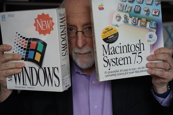 [音/视频]莫博士访谈：他收藏了哪些曾改变了IT行业的产品？