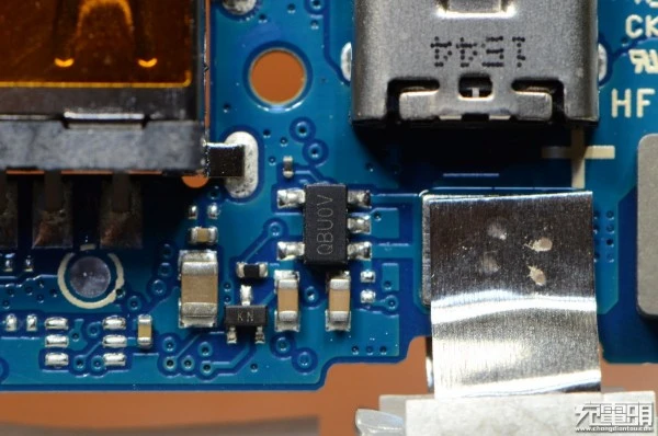 小米10000mAh移动电源高配版开箱与拆解