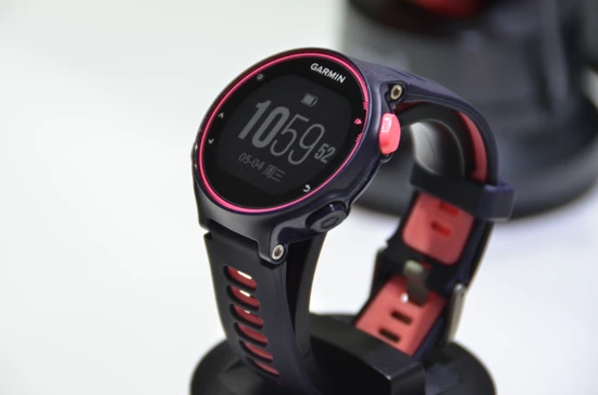 Garmin展示新款铁人三项腕表Forerunner735 XT