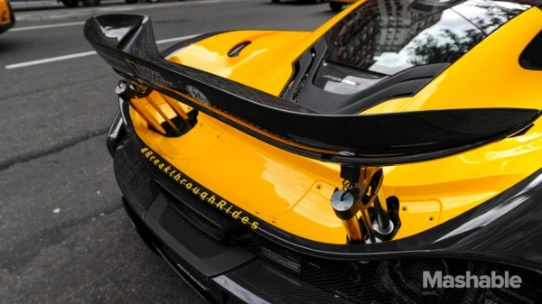 最拉风出租纽约亮相 迈凯轮P1加入Uber车队