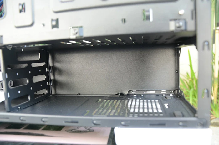 内部变身!游戏悍将刀锋-变形金刚3机箱升级到3+