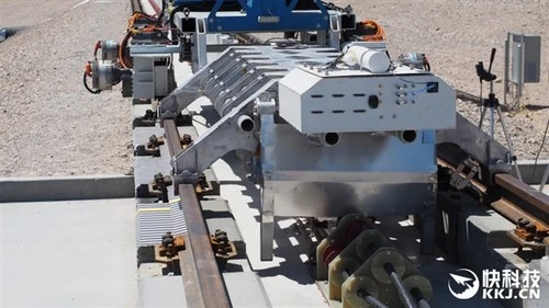 640km/h!超级高铁震撼首测:百公里1.1秒