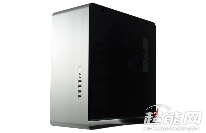 乔思伯的新旗舰,Jonsb UMX4机箱实物图赏