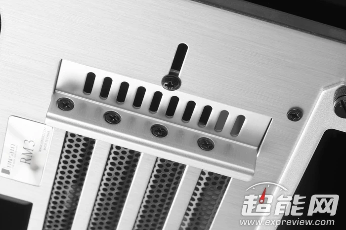 双侧玻璃加持,乔思伯RM3 Micro-ATX实物图赏