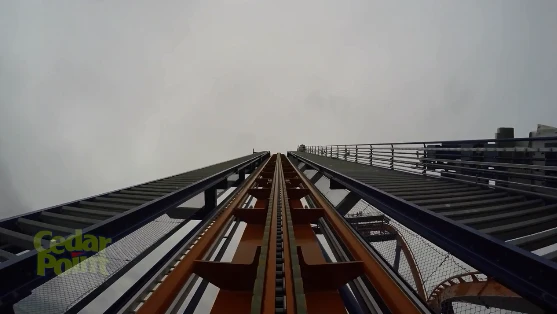 [视频]“试试”全球最高最快最长的俯冲过山车吧