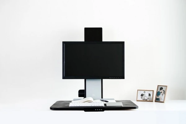 [视频]站立式办公新体验：Aspirus智能站立式办公桌