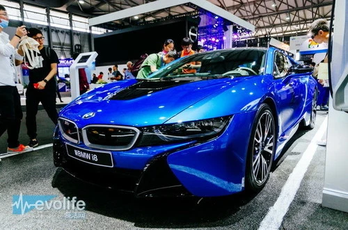 炫酷到极致：宝马带你玩转未来科技