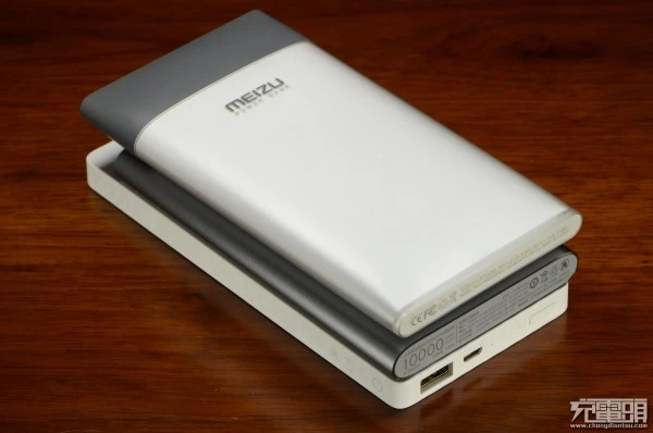 小米10000mAh移动电源高配版开箱与拆解