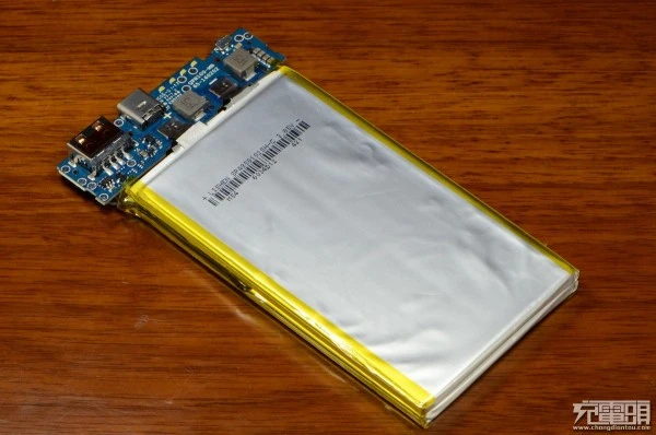 小米10000mAh移动电源高配版开箱与拆解