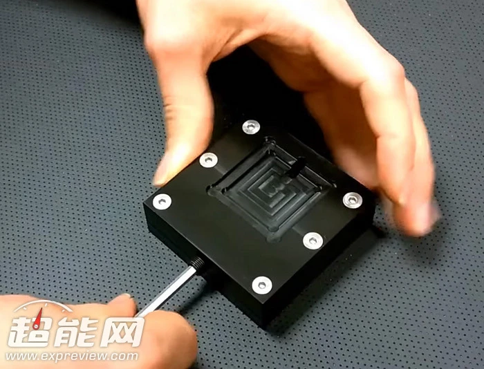 掀起你的盖头来，专为CPU开盖而生的小工具来了 