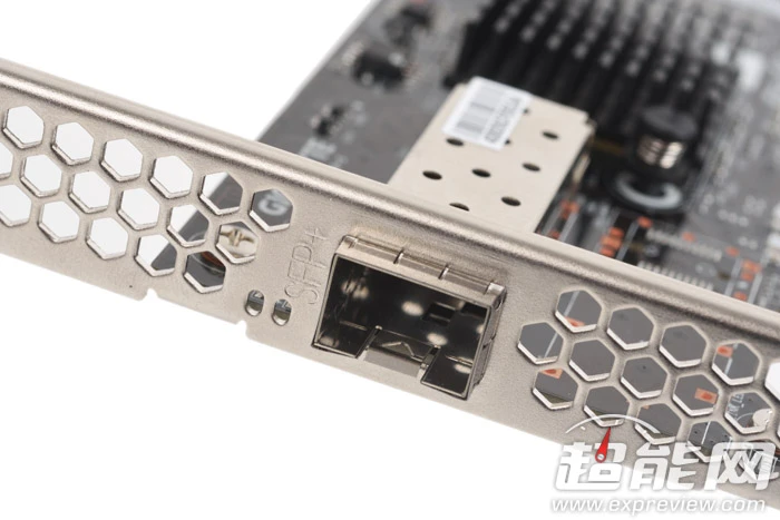 千兆网络不够用？来块技嘉万兆网卡吧