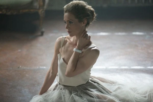 将智能手环当饰品戴吧 30颗水晶闪闪惹人爱