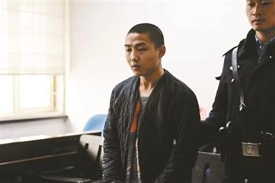 控制他人电脑卖流量 90后黑客获刑1年