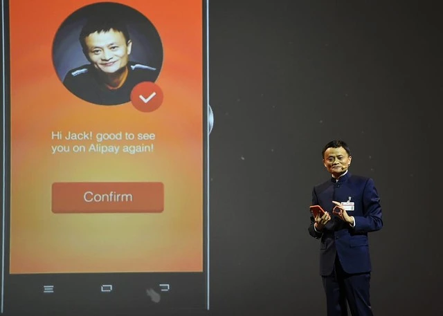 手机都不用拿了，Google 要推出刷脸支付应用