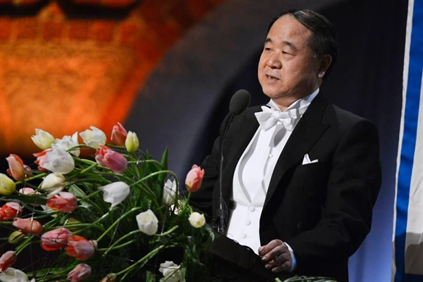 莫言：中小学缩至10年 取消小升初/中考