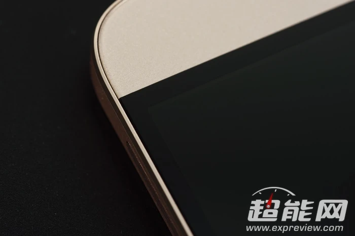 哪一点能让我们窒息?编辑谈乐1s手机上手体验