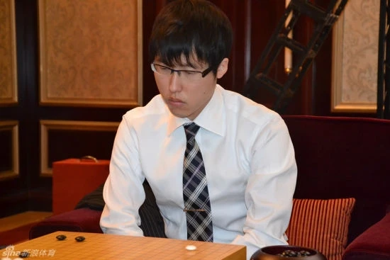 日本围棋第一人评人机围棋大战:AlphaGo犀利冷静