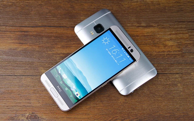 HTC 10 再遭曝光，多下巴的设计确实没有了