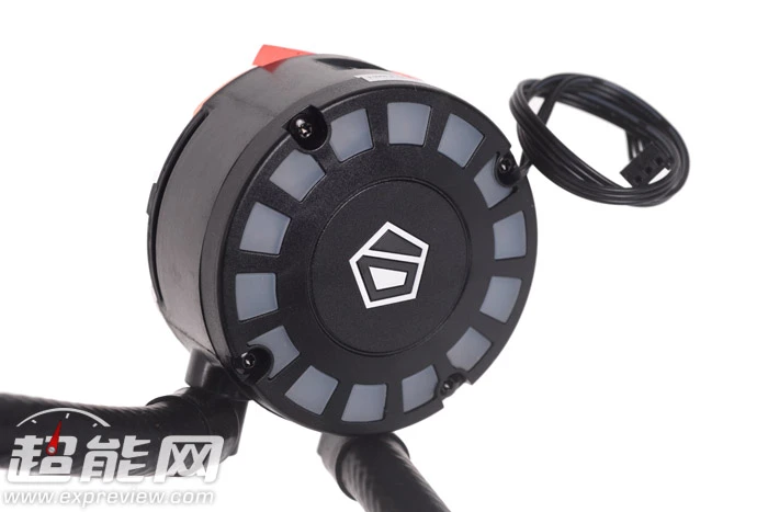 一次满足你两个愿望，ID-Cooling Hunter Duet一体式水冷评测 