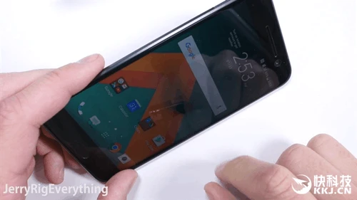 掰弯大神残酷虐机HTC 10：这次真服了