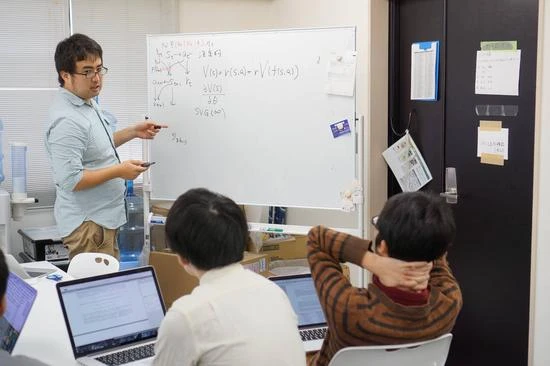 日本欲借人工智能技术复苏科技行业