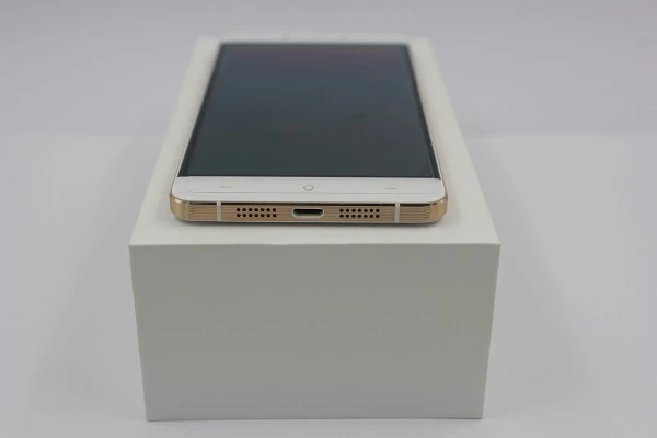 [多图]轻旗舰 氢体验：一加手机OnePlus X开箱上手