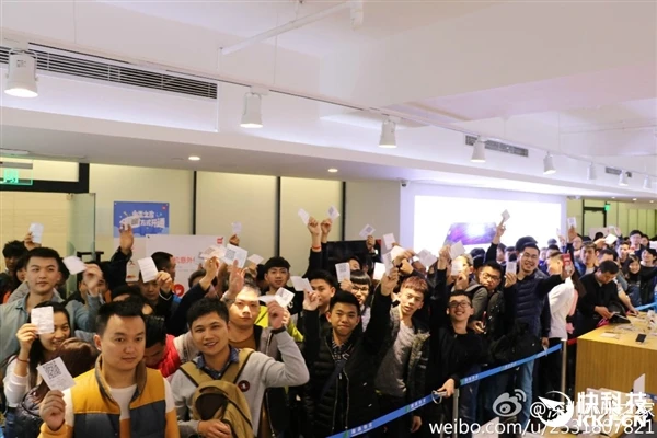 1999元小米5今日线下现货开卖！米粉太疯狂