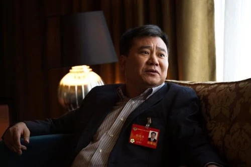 张近东谈经济：无限风光在险峰 抢占大消费机遇