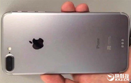 iPhone 7 Plus惊喜曝光:双摄像头、3GB内存