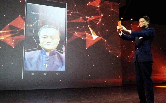 手机都不用拿了，Google 要推出刷脸支付应用