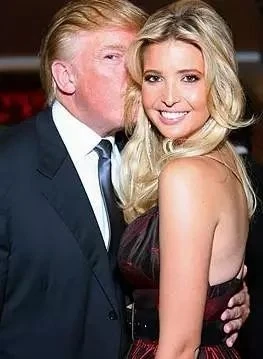 24岁身价百亿！女版王思聪：32D身材超棒