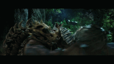 [视频]电影《魔兽》四个新片段 超强兽人大败联盟军