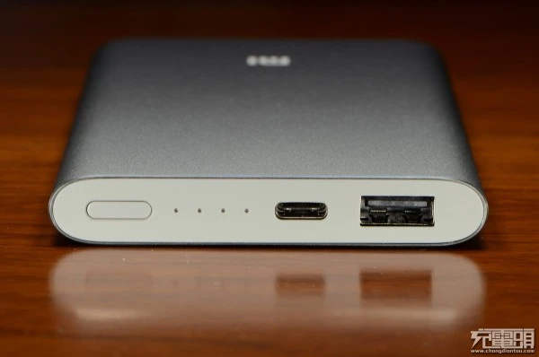 小米10000mAh移动电源高配版开箱与拆解